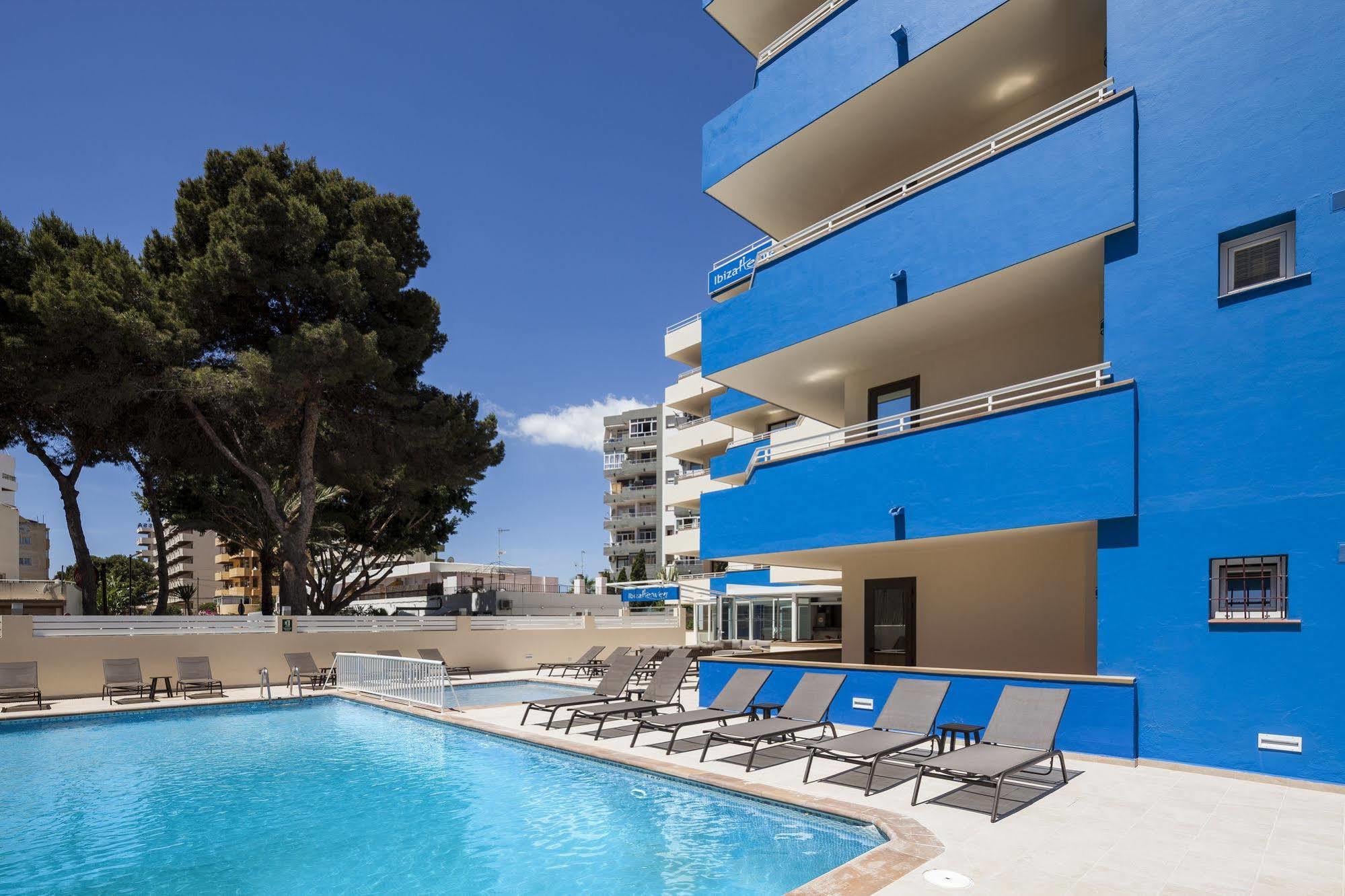 Ibiza Heaven Apartments (Adults Only) 普拉亚登博萨 外观 照片